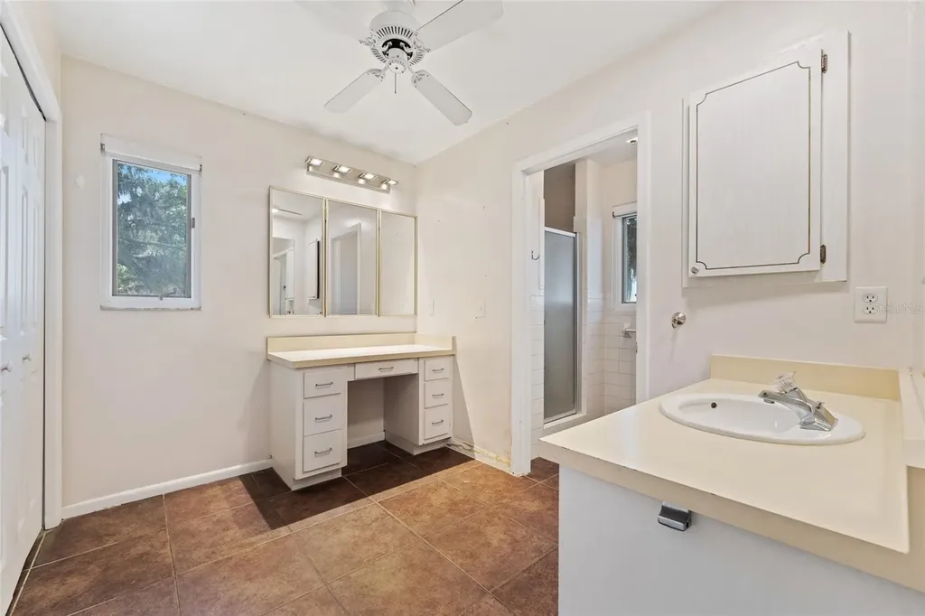 33651 Overton Drive Leesburg FL 34788