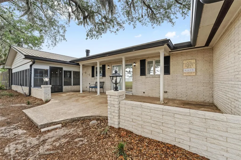 33651 Overton Drive Leesburg FL 34788