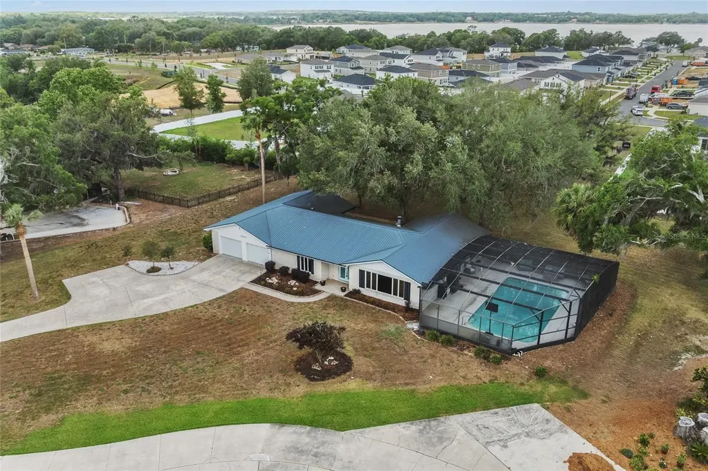 33651 Overton Drive Leesburg FL 34788