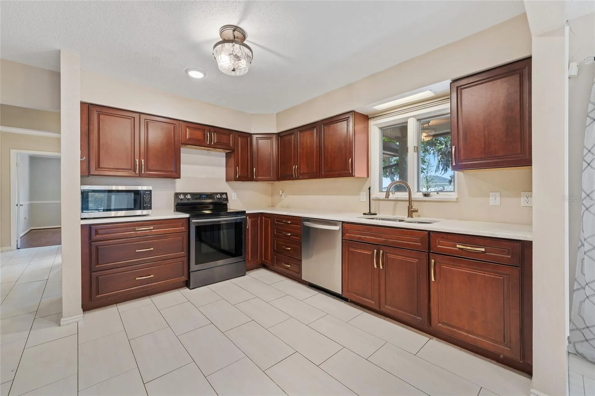 33651 Overton Drive Leesburg FL 34788