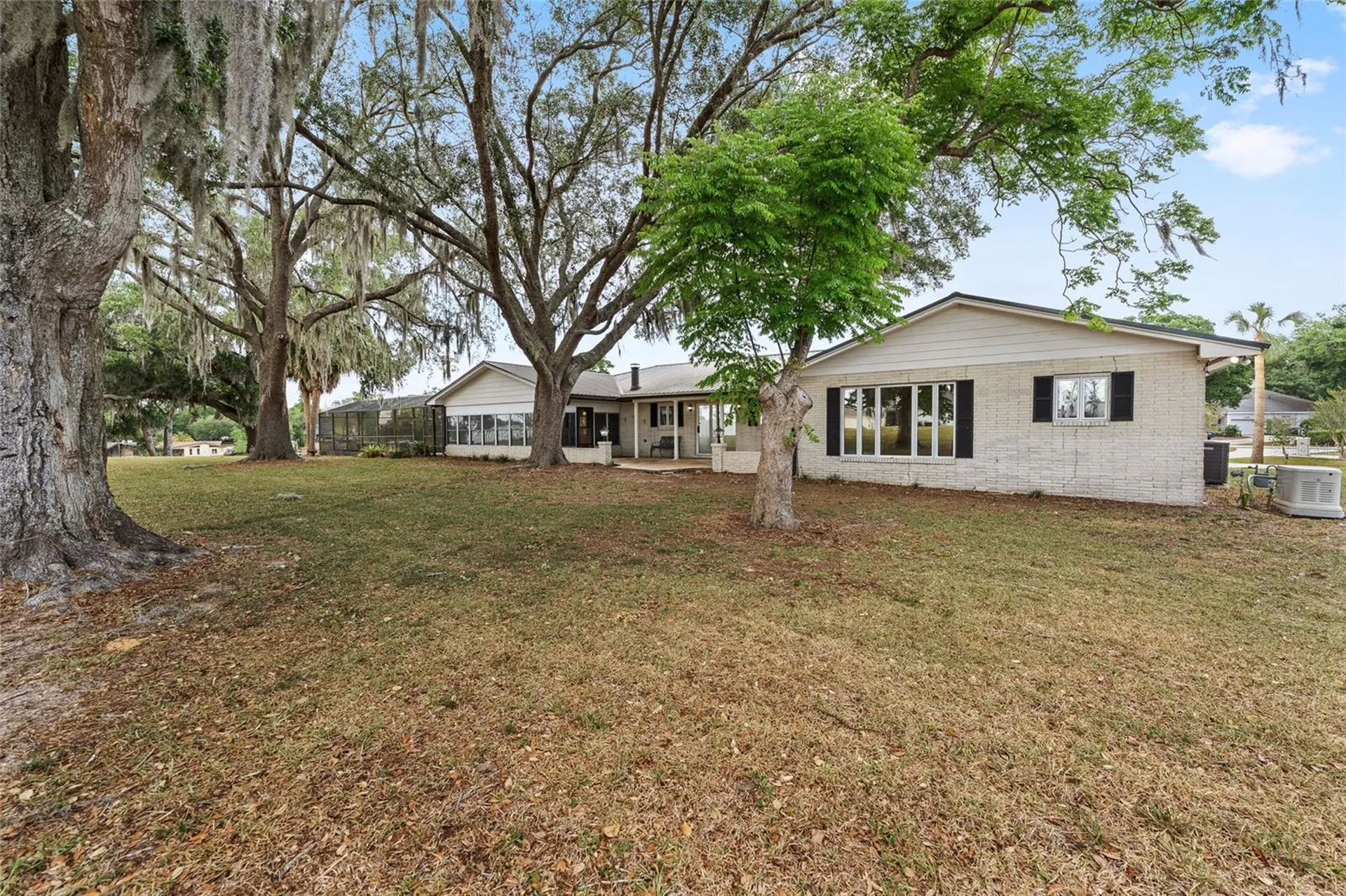 33651 Overton Drive Leesburg FL 34788