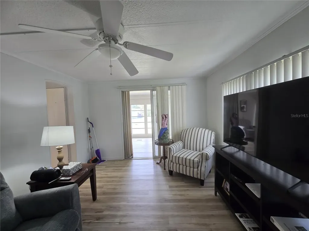 2011 Oak Grove Drive Zellwood FL 32798