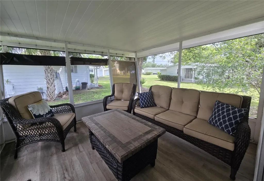2011 Oak Grove Drive Zellwood FL 32798