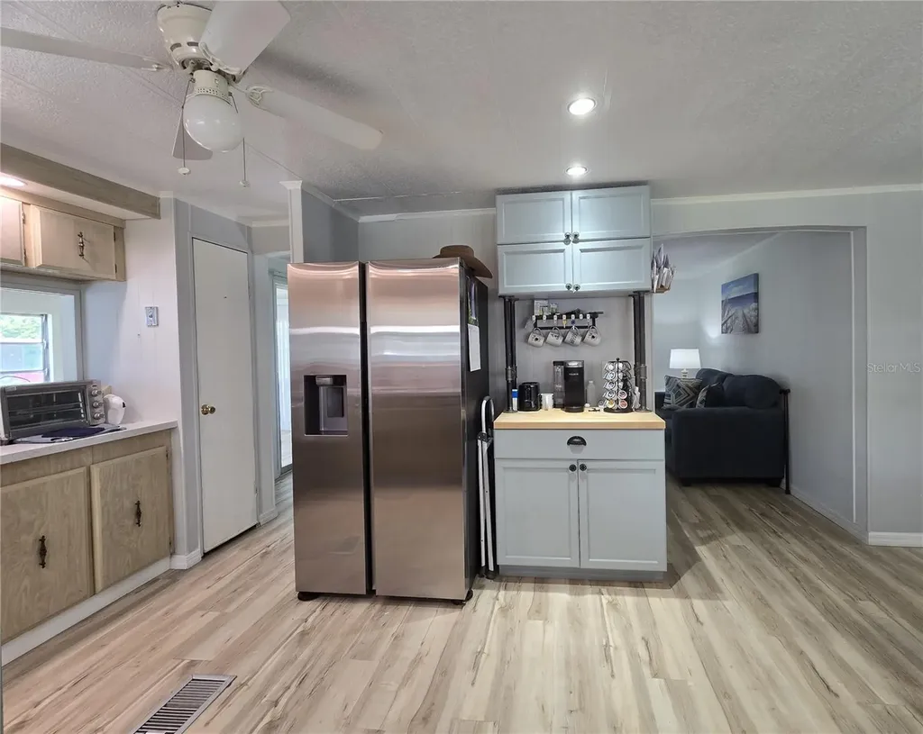2011 Oak Grove Drive Zellwood FL 32798