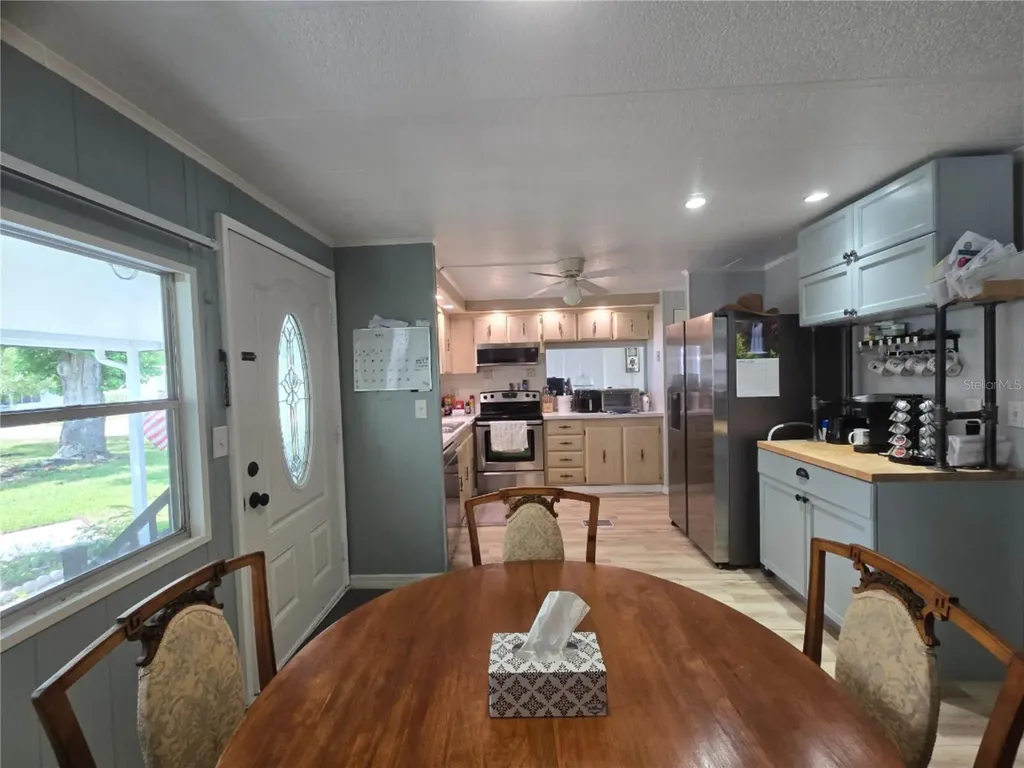 2011 Oak Grove Drive Zellwood FL 32798