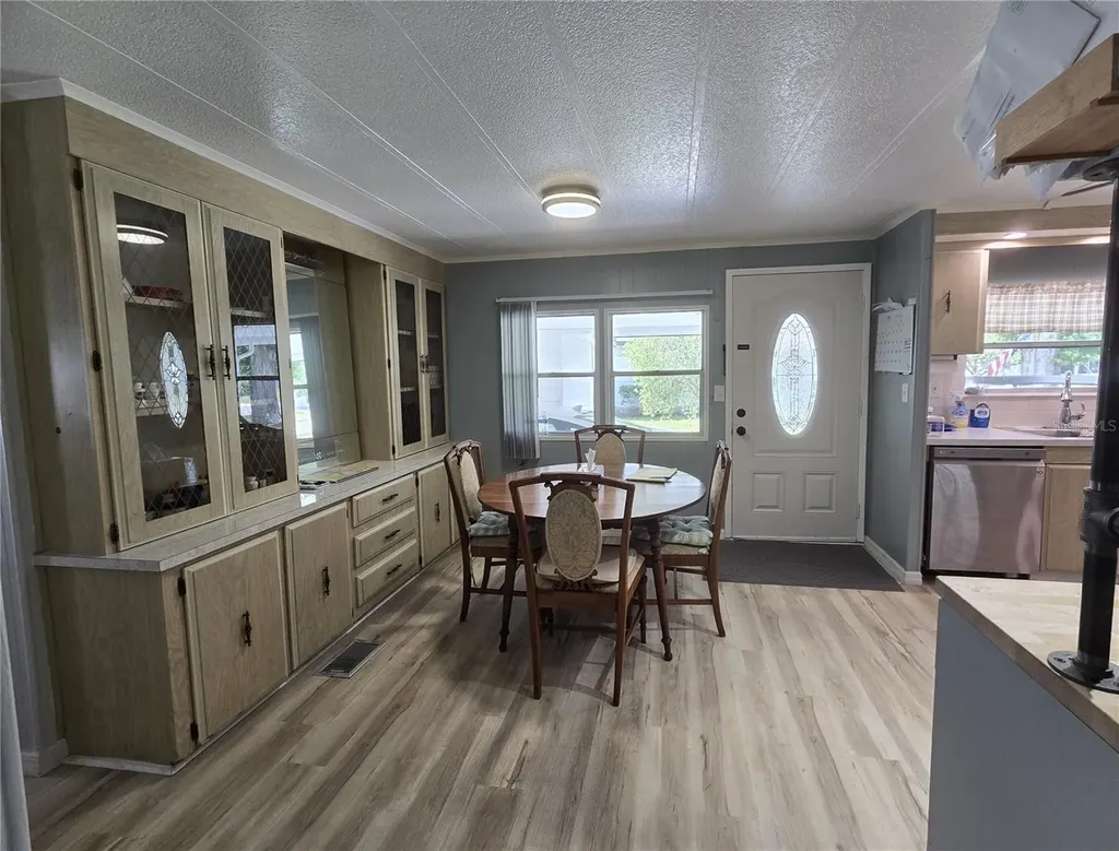 2011 Oak Grove Drive Zellwood FL 32798