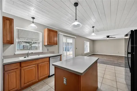 15536 Merlin Avenue Mascotte FL 34753