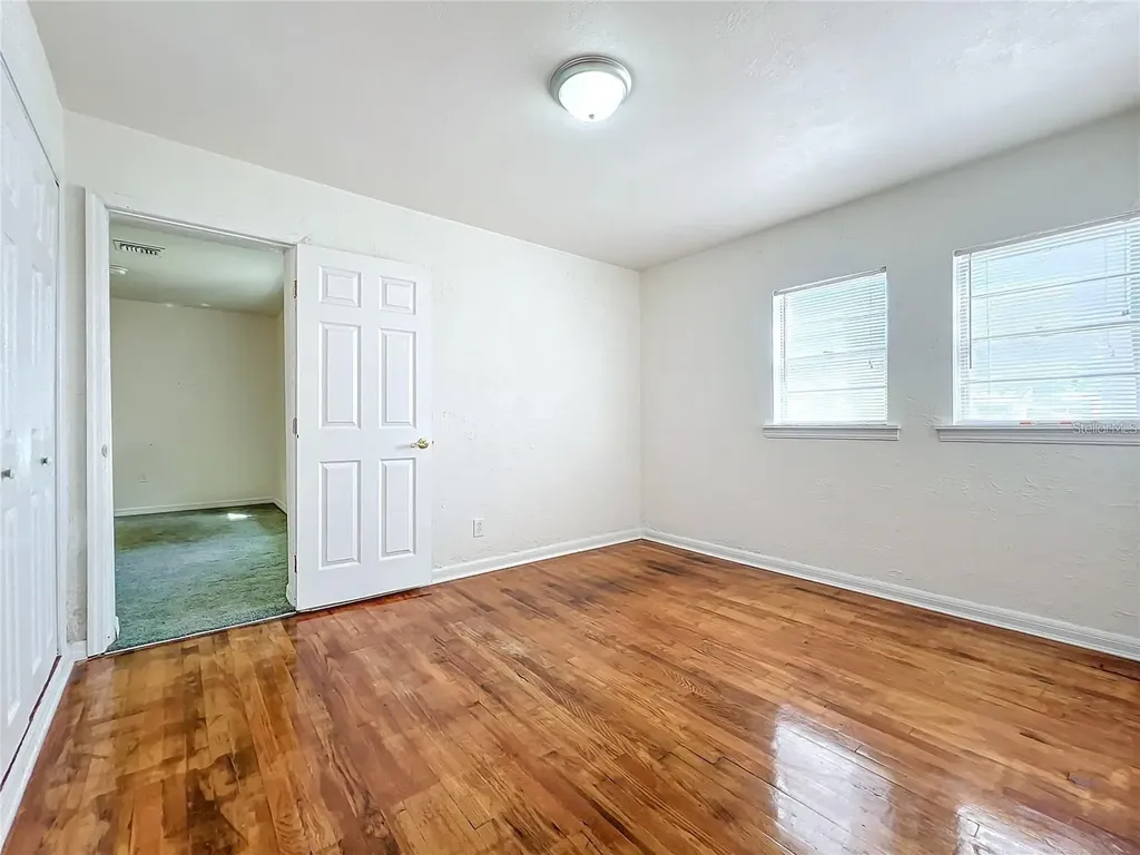 25 E Chesley Avenue Eustis FL 32726