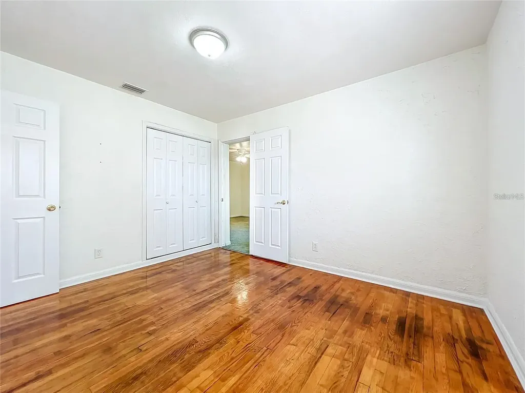 25 E Chesley Avenue Eustis FL 32726