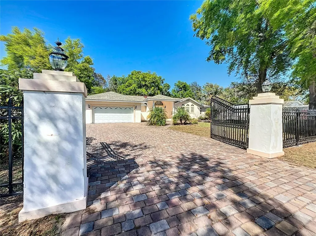 25 E Chesley Avenue Eustis FL 32726
