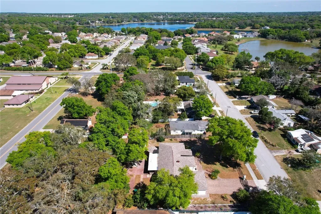 25 E Chesley Avenue Eustis FL 32726