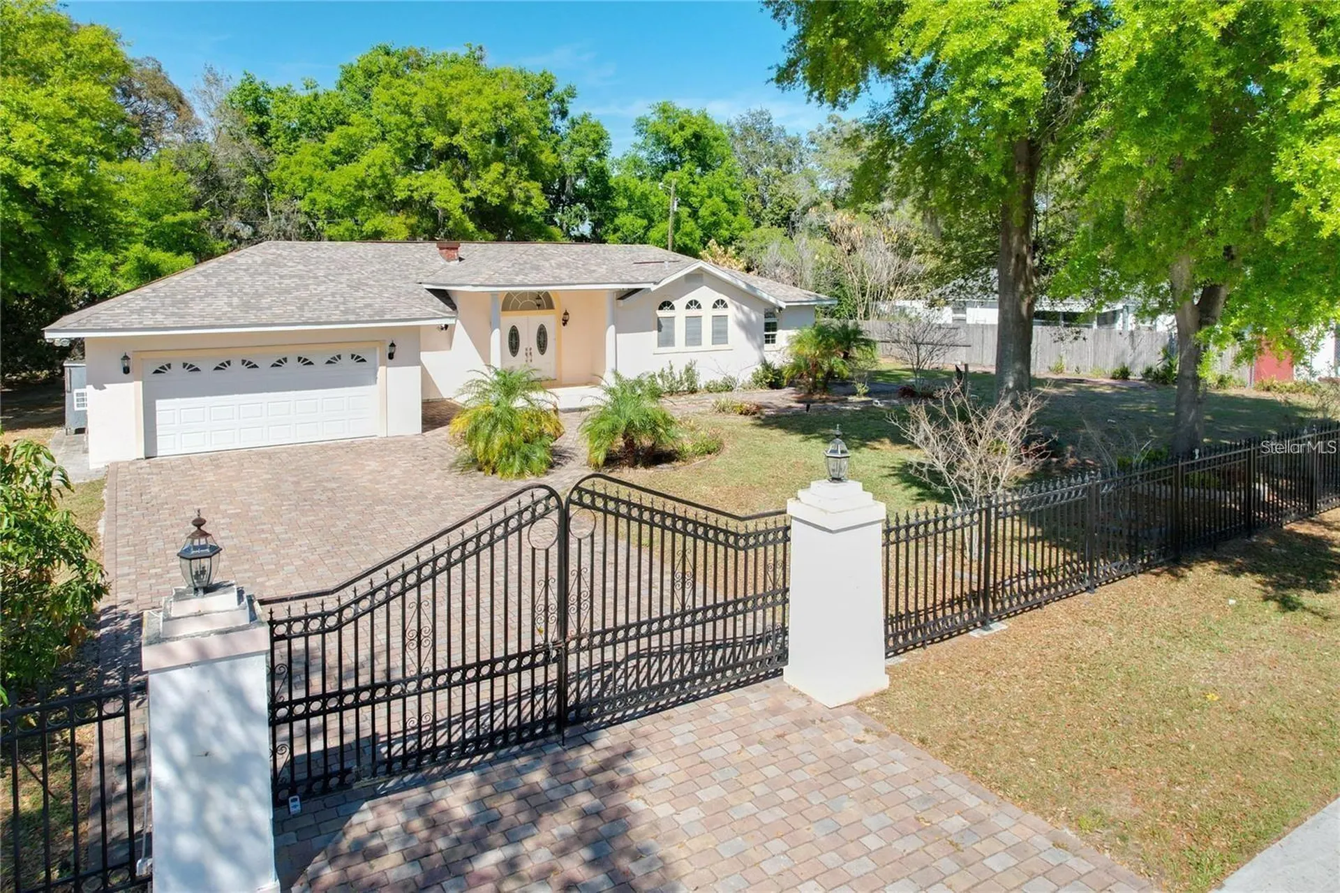 25 E Chesley Avenue Eustis FL 32726