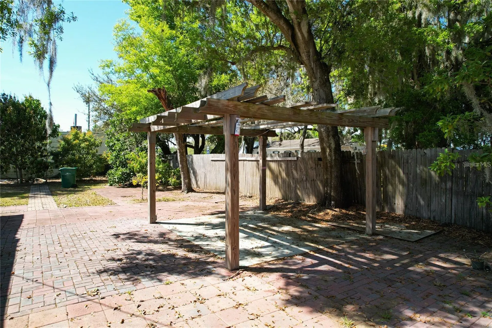 25 E Chesley Avenue Eustis FL 32726
