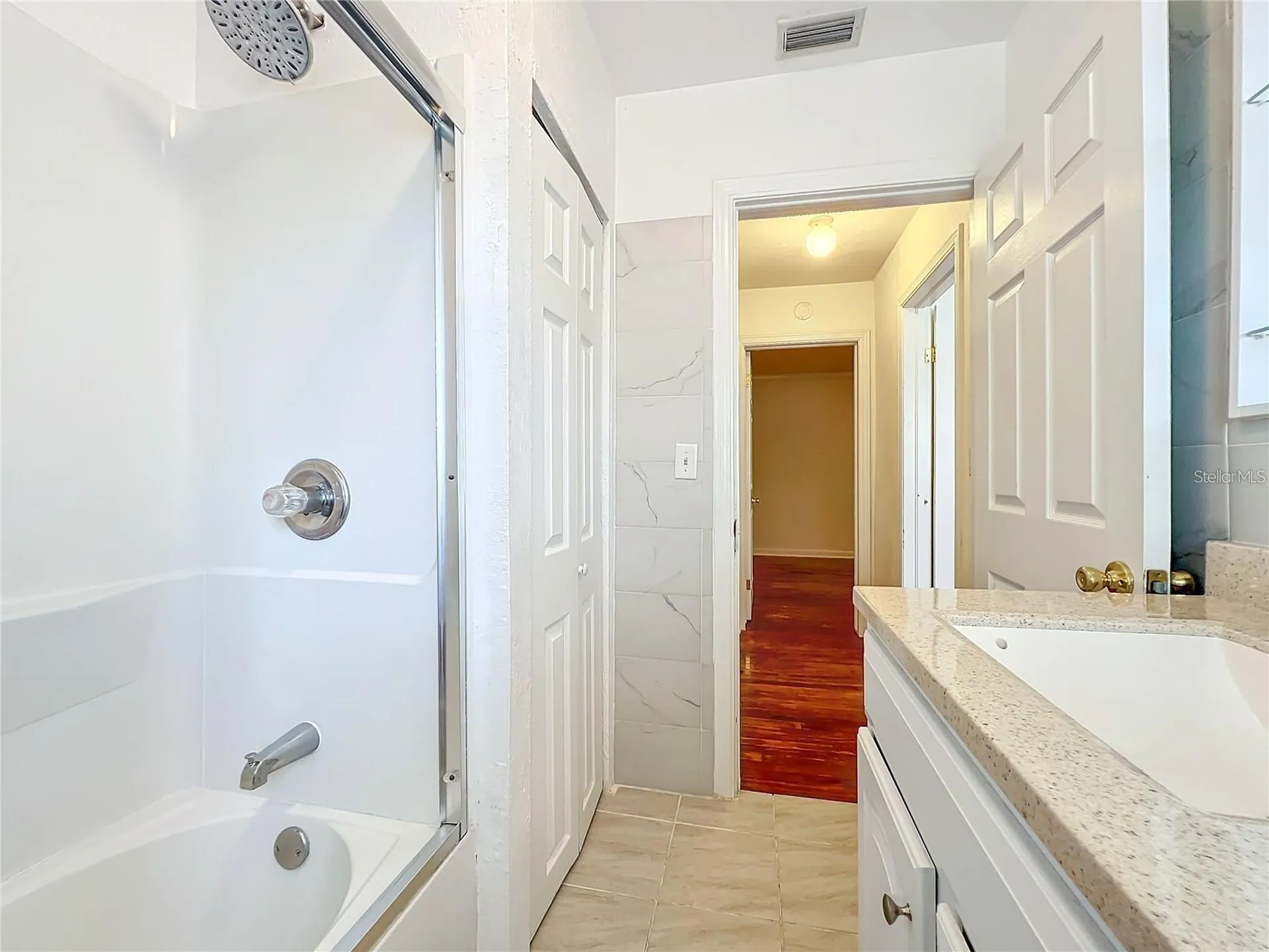 25 E Chesley Avenue Eustis FL 32726