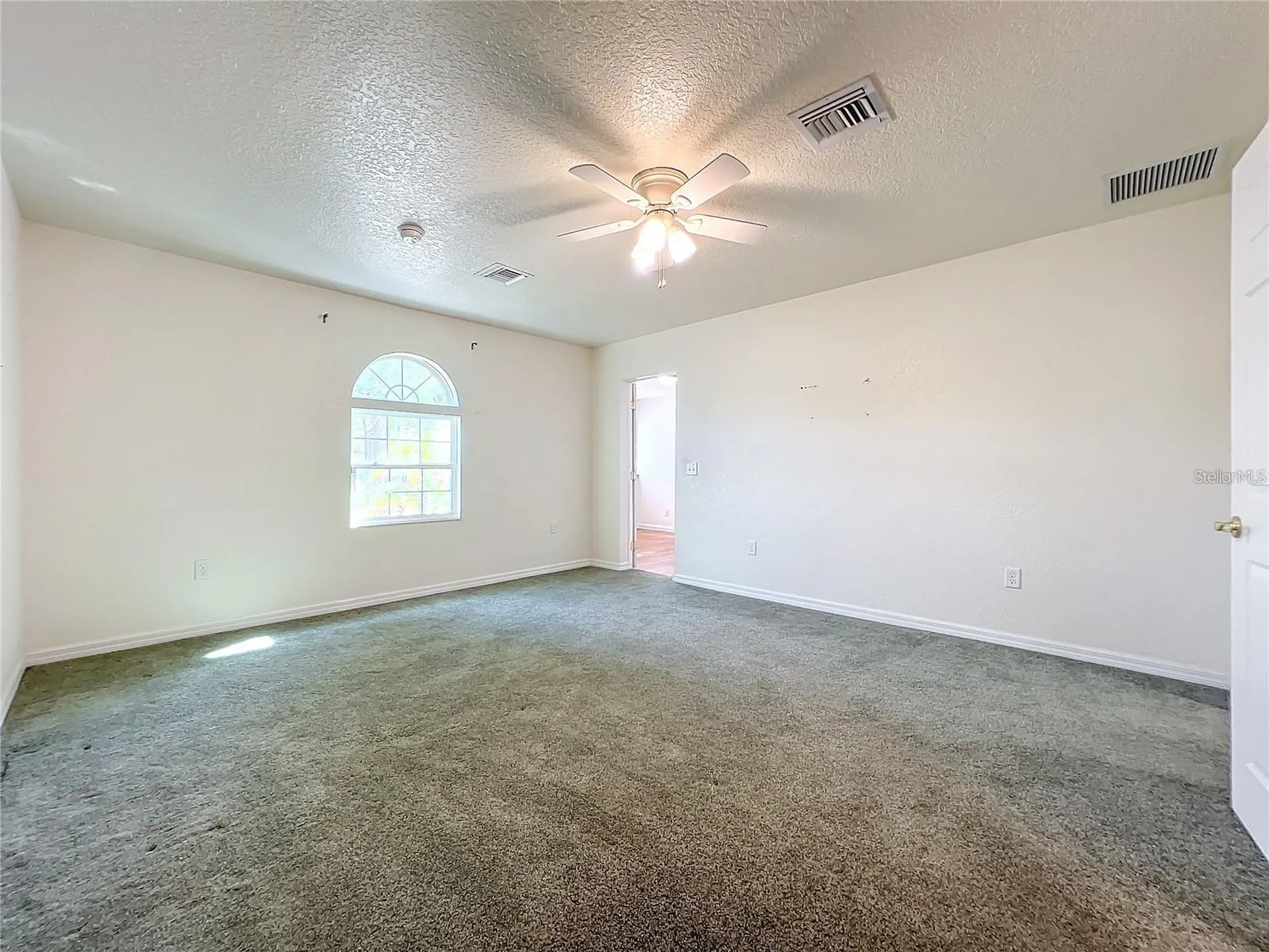 25 E Chesley Avenue Eustis FL 32726
