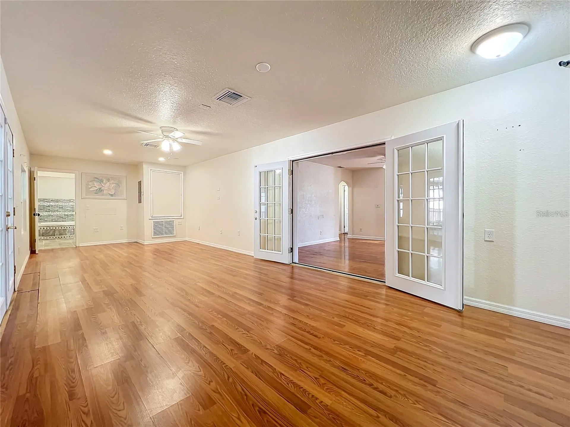 25 E Chesley Avenue Eustis FL 32726