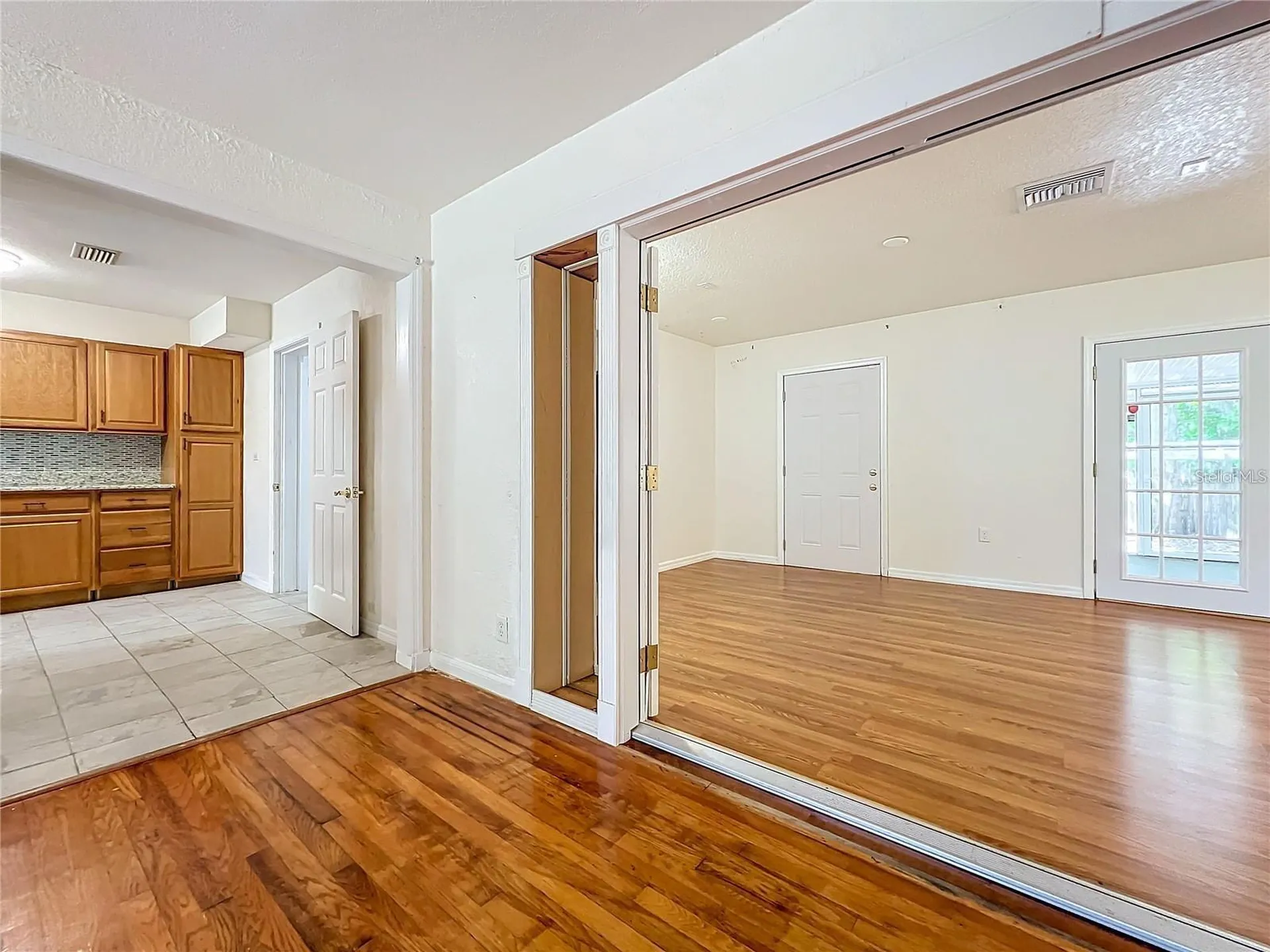 25 E Chesley Avenue Eustis FL 32726