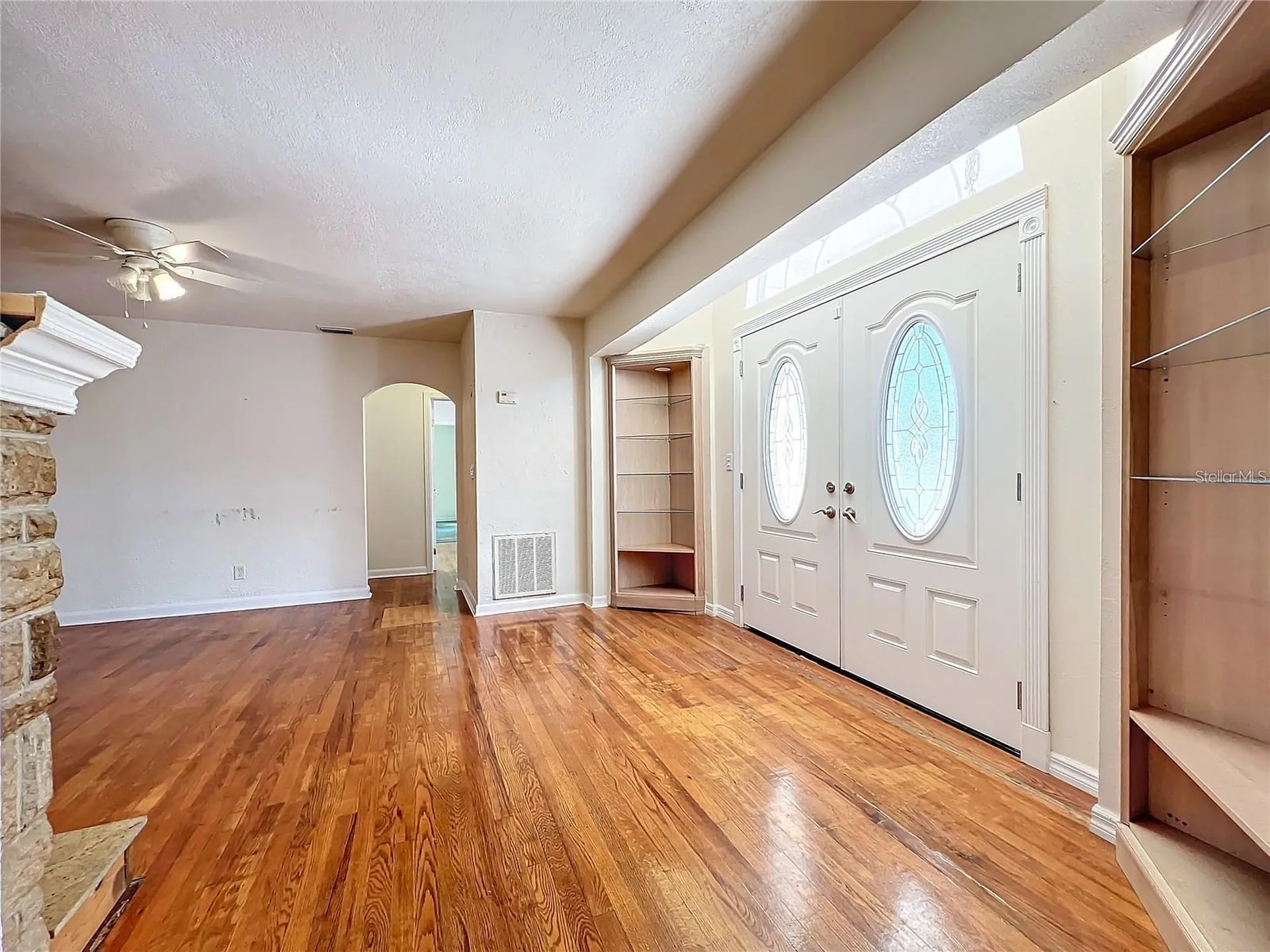 25 E Chesley Avenue Eustis FL 32726