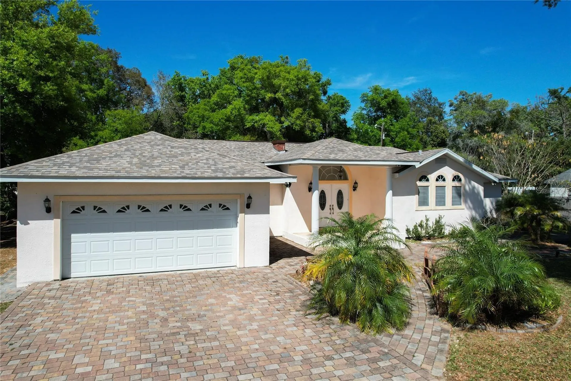 25 E Chesley Avenue Eustis FL 32726