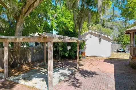 25 E Chesley Avenue Eustis FL 32726