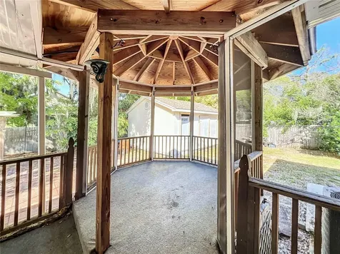 25 E Chesley Avenue Eustis FL 32726