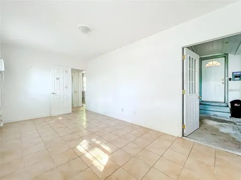 25 E Chesley Avenue Eustis FL 32726