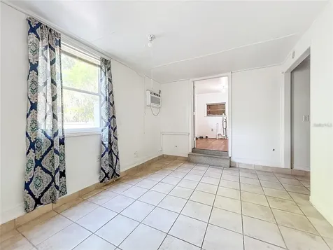 25 E Chesley Avenue Eustis FL 32726