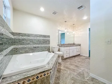25 E Chesley Avenue Eustis FL 32726