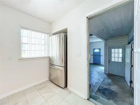 25 E Chesley Avenue Eustis FL 32726