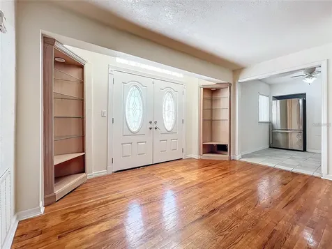 25 E Chesley Avenue Eustis FL 32726