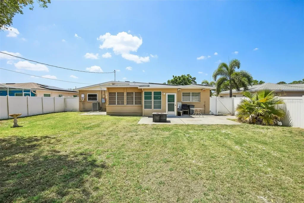 10713 59th Avenue Seminole FL 33772
