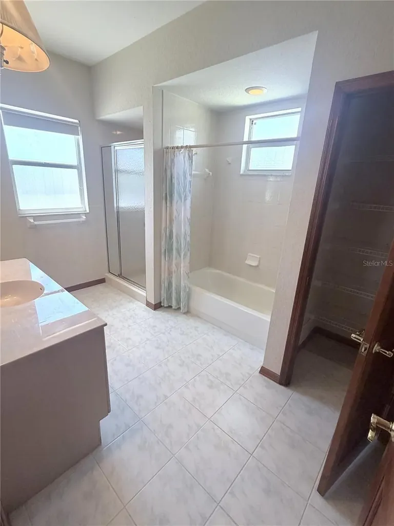 2784 Alexander Drive Clearwater FL 33763