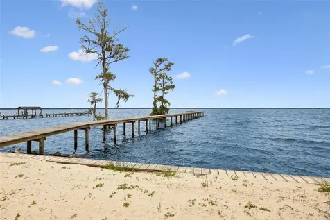 102 Sandra Lane Crescent City FL 32112
