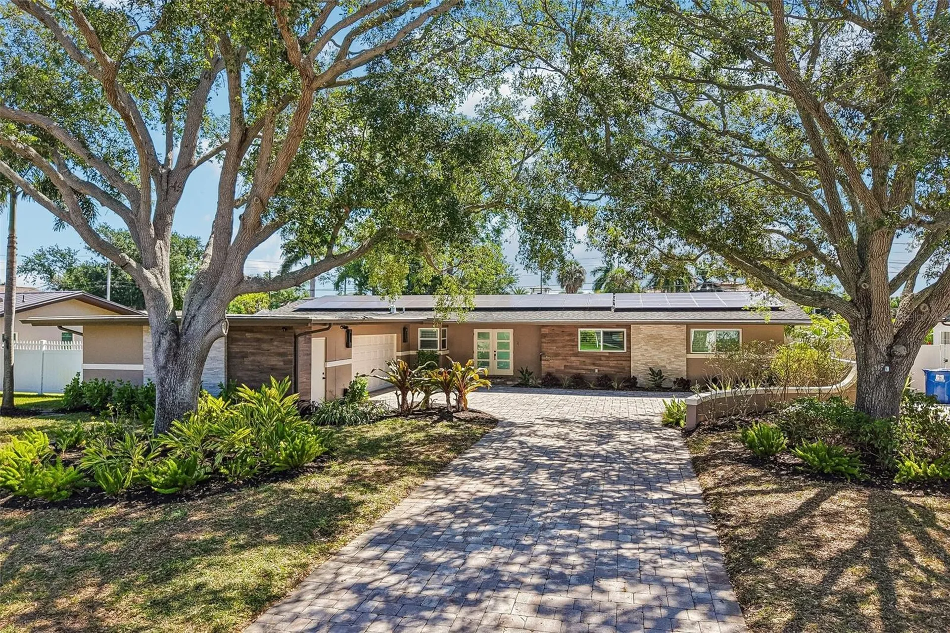 861 Rafael Boulevard NE St Petersburg FL 33704