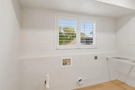 861 Rafael Boulevard NE St Petersburg FL 33704