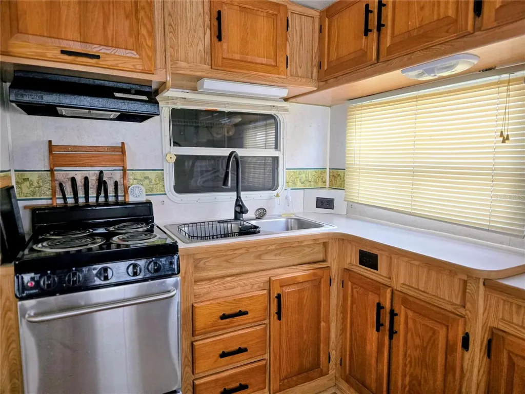 39249 Nanian Drive Zephyrhills FL 33542