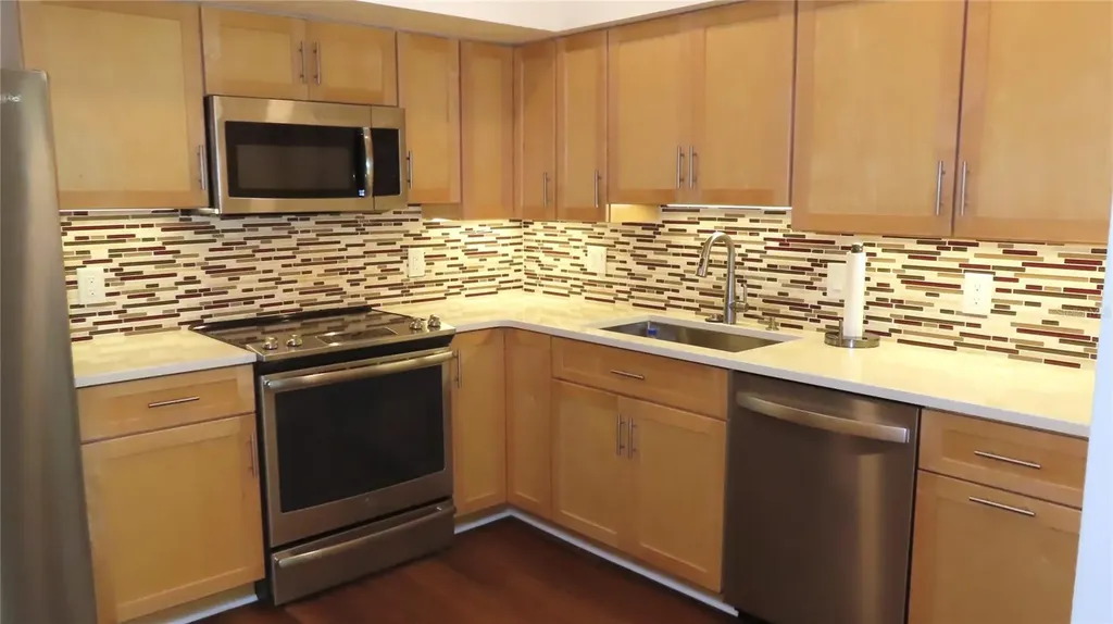 2285 Israeli Drive Clearwater FL 33763