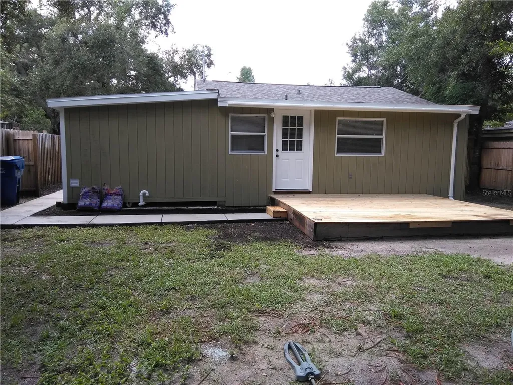 910 9th Avenue SW Largo FL 33770
