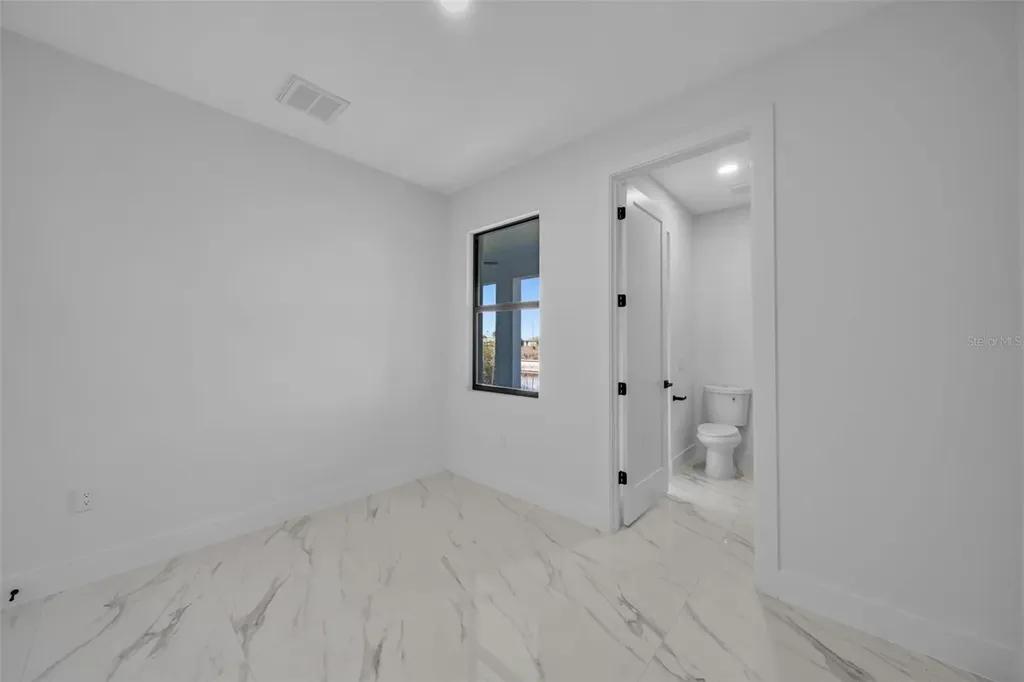 1320 NE 20th Street Cape Coral FL 33909