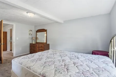 1289 Cr 436 Lake Panasoffkee FL 33538