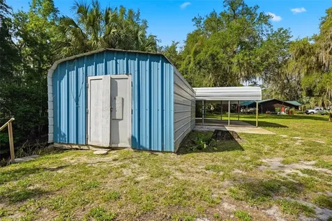 1289 Cr 436 Lake Panasoffkee FL 33538