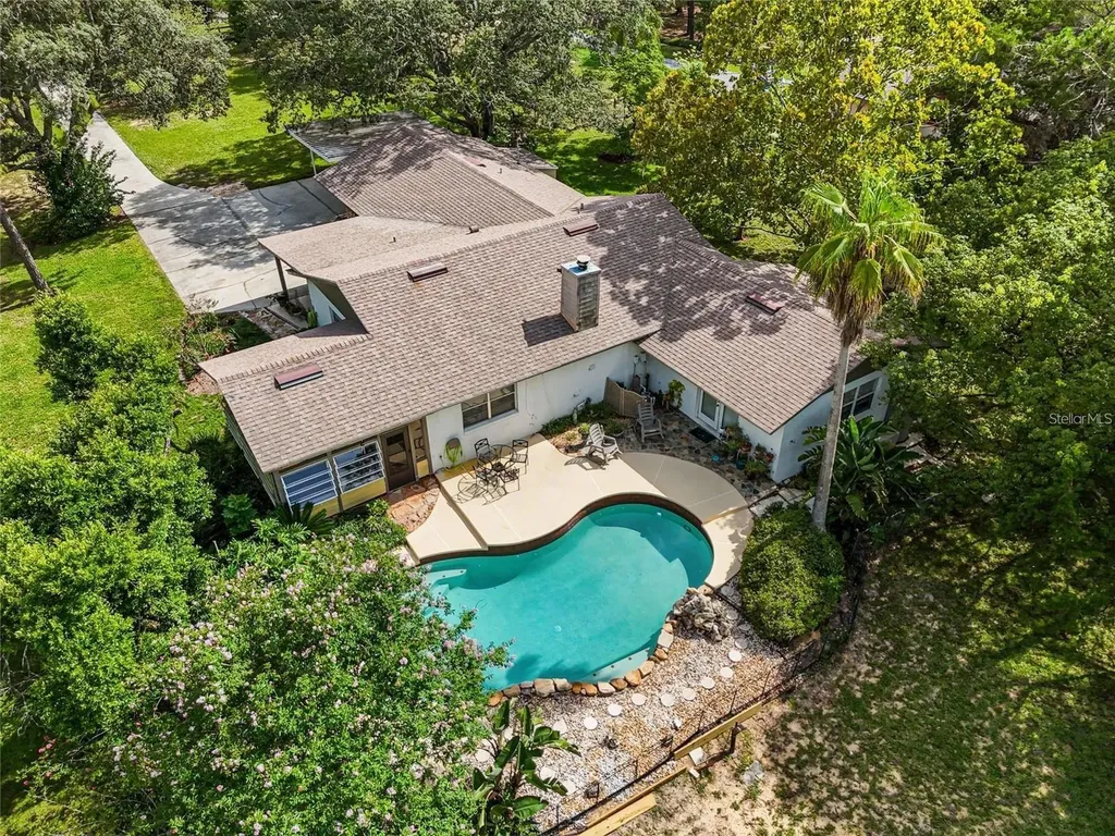 17877 Phil C Peters Road Winter Garden FL 34787