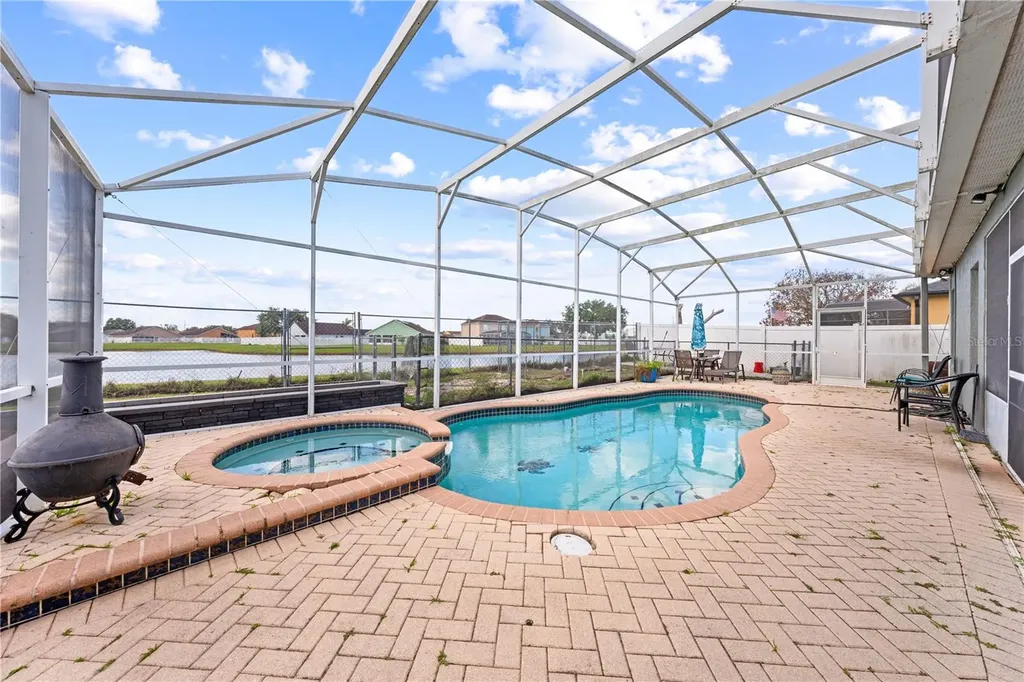 442 Tamarind Parke Lane Kissimmee FL 34758