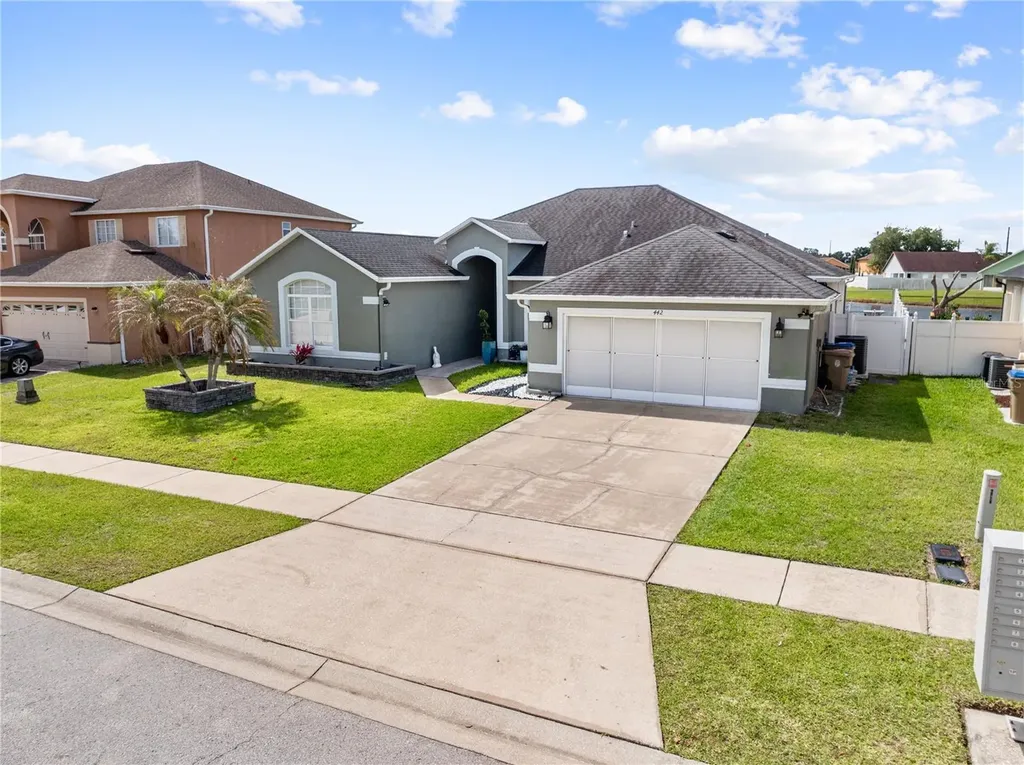 442 Tamarind Parke Lane Kissimmee FL 34758