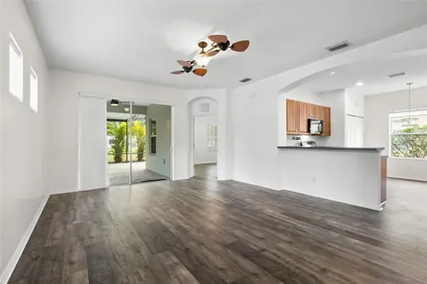 4919 Boston Common Glen Bradenton FL 34211