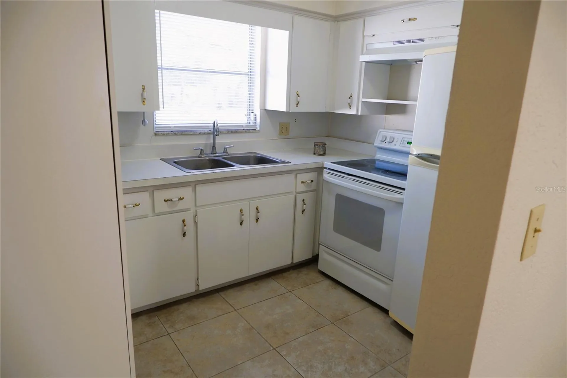 8056 30th Avenue N St Petersburg FL 33710