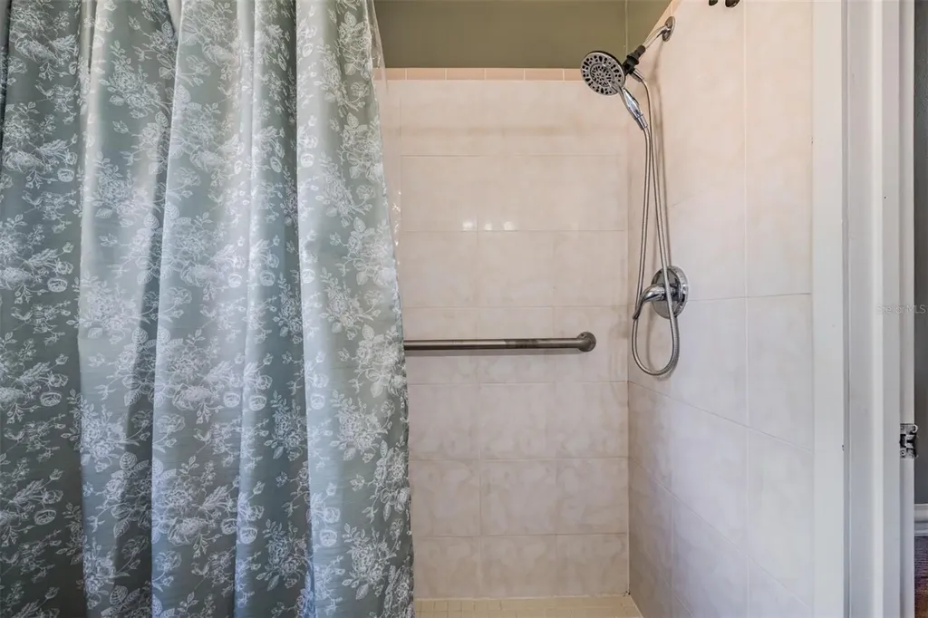 39048 Blue Jay Avenue Zephyrhills FL 33542