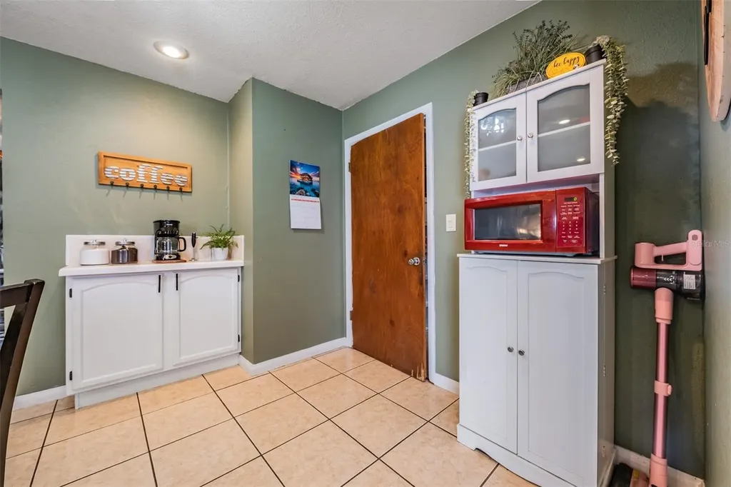 39048 Blue Jay Avenue Zephyrhills FL 33542
