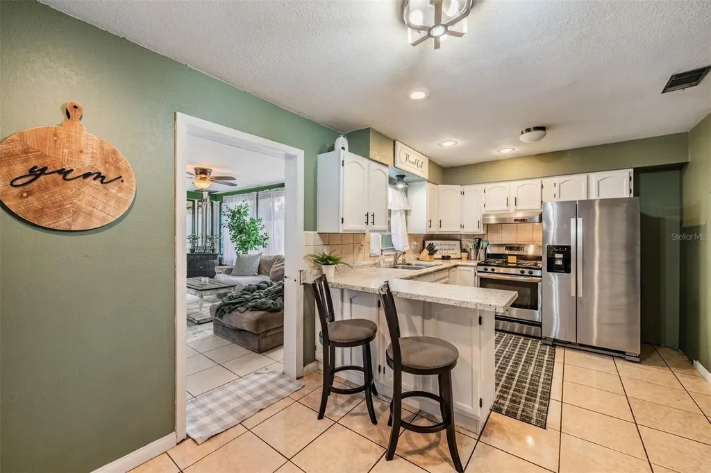 39048 Blue Jay Avenue Zephyrhills FL 33542