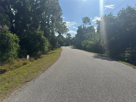 Lot 8 San Salvador Road North Port FL 34291